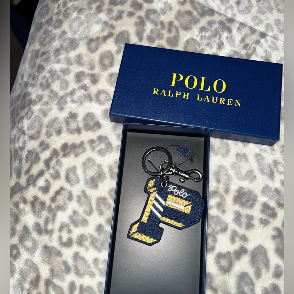 Polo Clip-on Tag